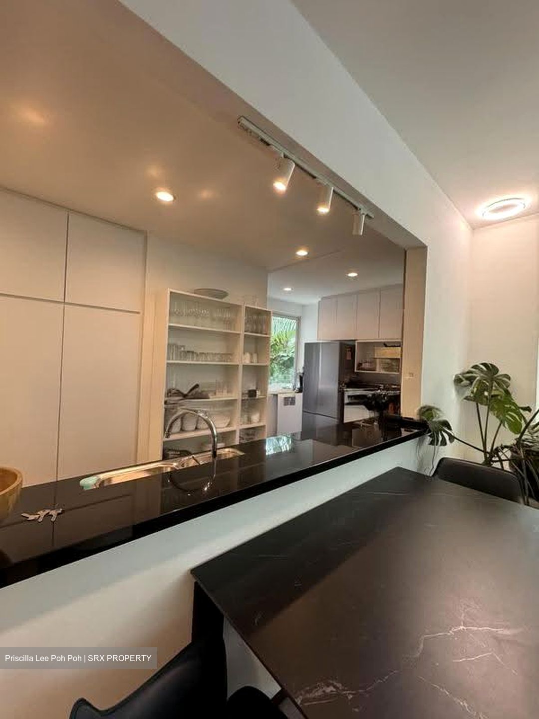 Country Park Condominium (D16), Condominium #625011781